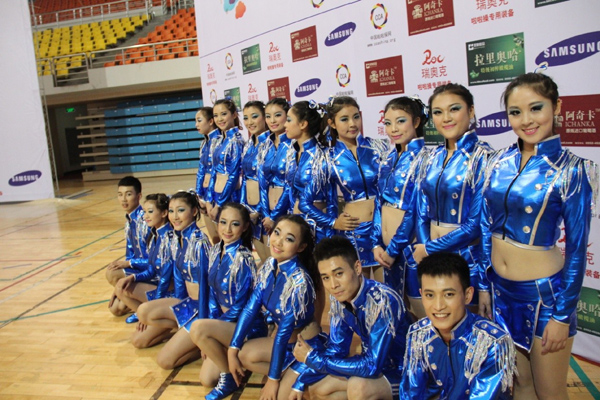 我院啦啦操队在2013全国啦啦操联赛（成都站）取得佳绩
