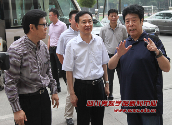 成都市委常委、宣传部部长白刚到我院调研