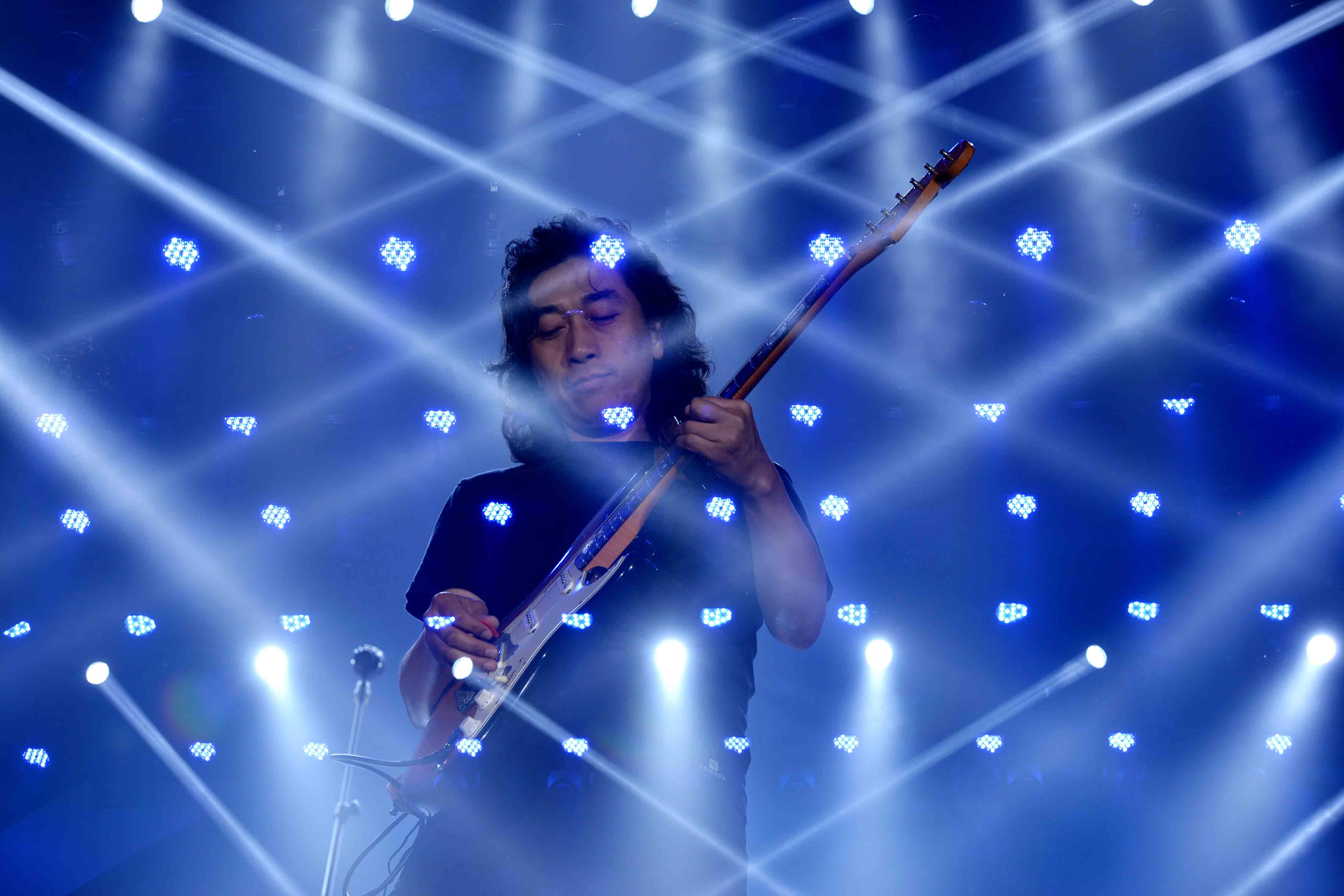 大型环球经典音乐会《东方之声》四川传媒学院专场演出大获成功