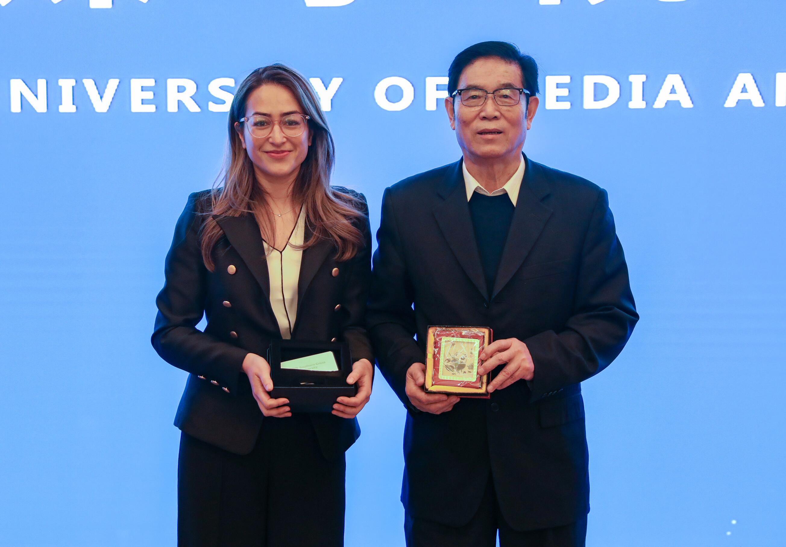 澳大利亚南十字星大学国际关系及业务发展总监一行访问我校