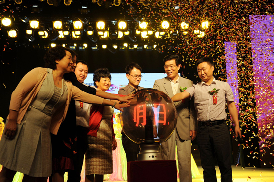 2012华西明日之星校园行在我院启动