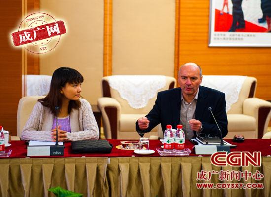 英国谢菲尔德哈勒姆大学与我院签署合作备忘录