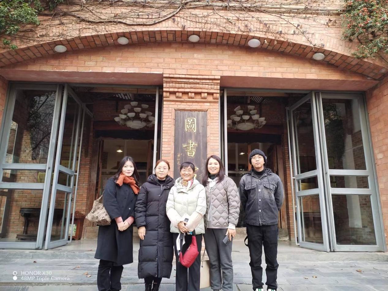 图书馆参观学习两所高职院校图书馆