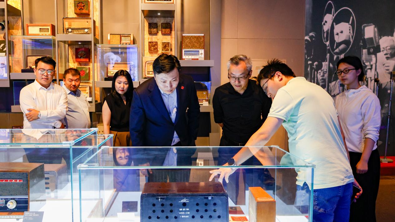 苏商集团与四川传媒学院深化“传媒+就业”合作新篇章